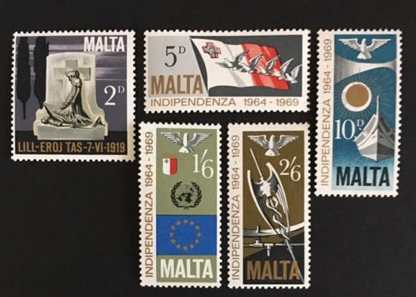 Malta Scott # 404-08 Mint Never Hinged