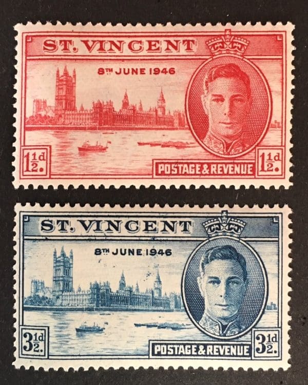 St Vincent Scott # 152-53 Mint  Hinged