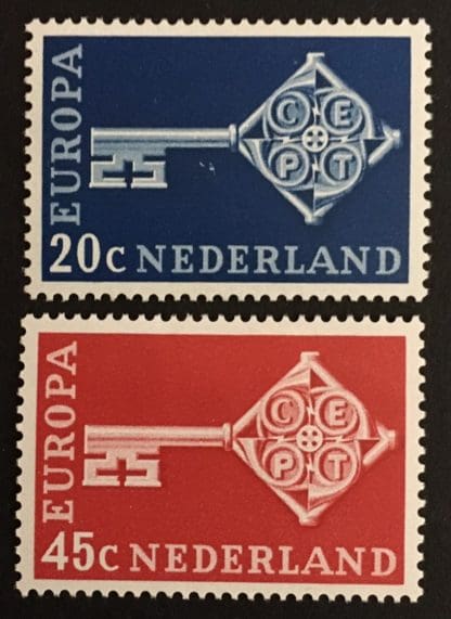 Netherlands Scott # 452-453 Mint Never Hinged