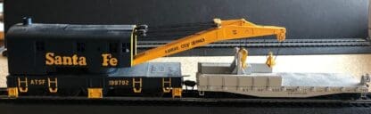 Athearn ATSF Crane with Tender (Discontinued)