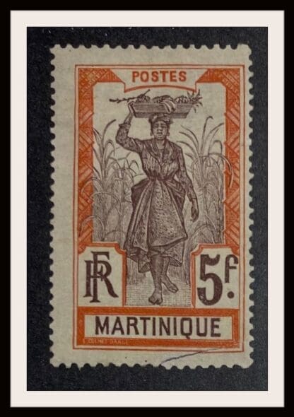 Martinique 100 Mint Hinged