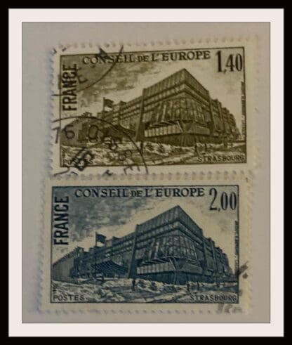 France Scott # 1O25-1O26 Used